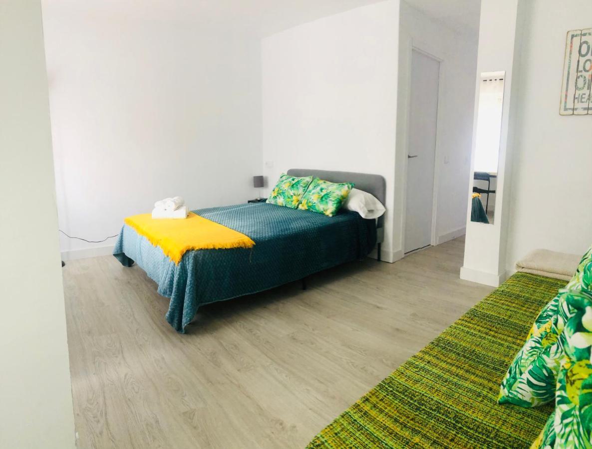 Mercado Huelin Apartments Малага Екстер'єр фото